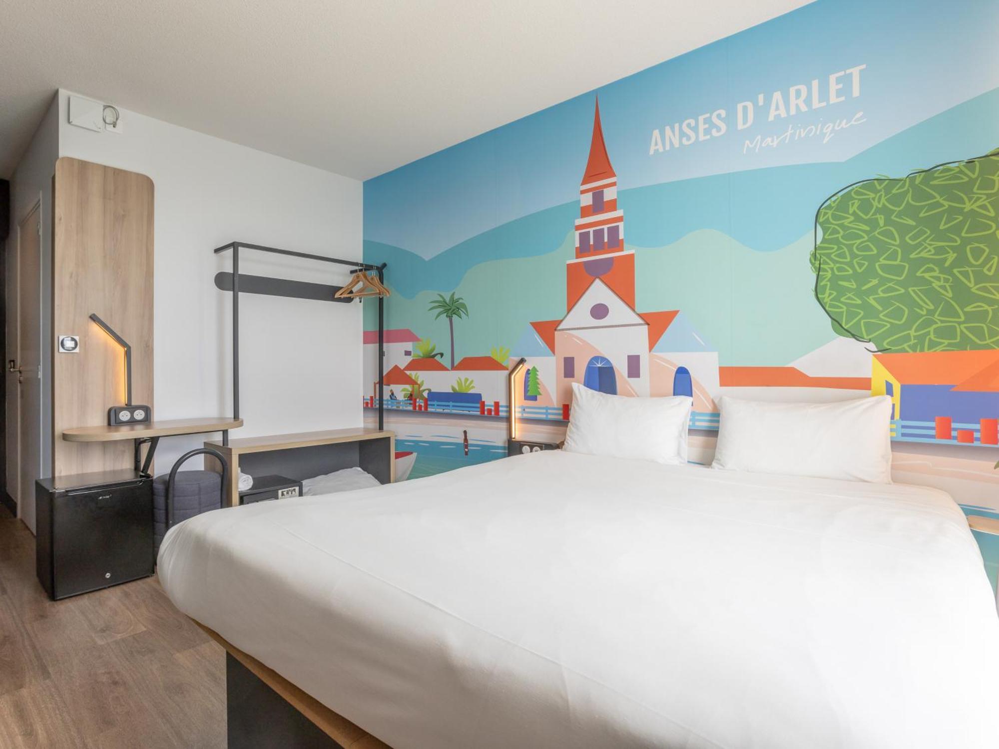 B&B Hotel Фор-де-Франс Экстерьер фото