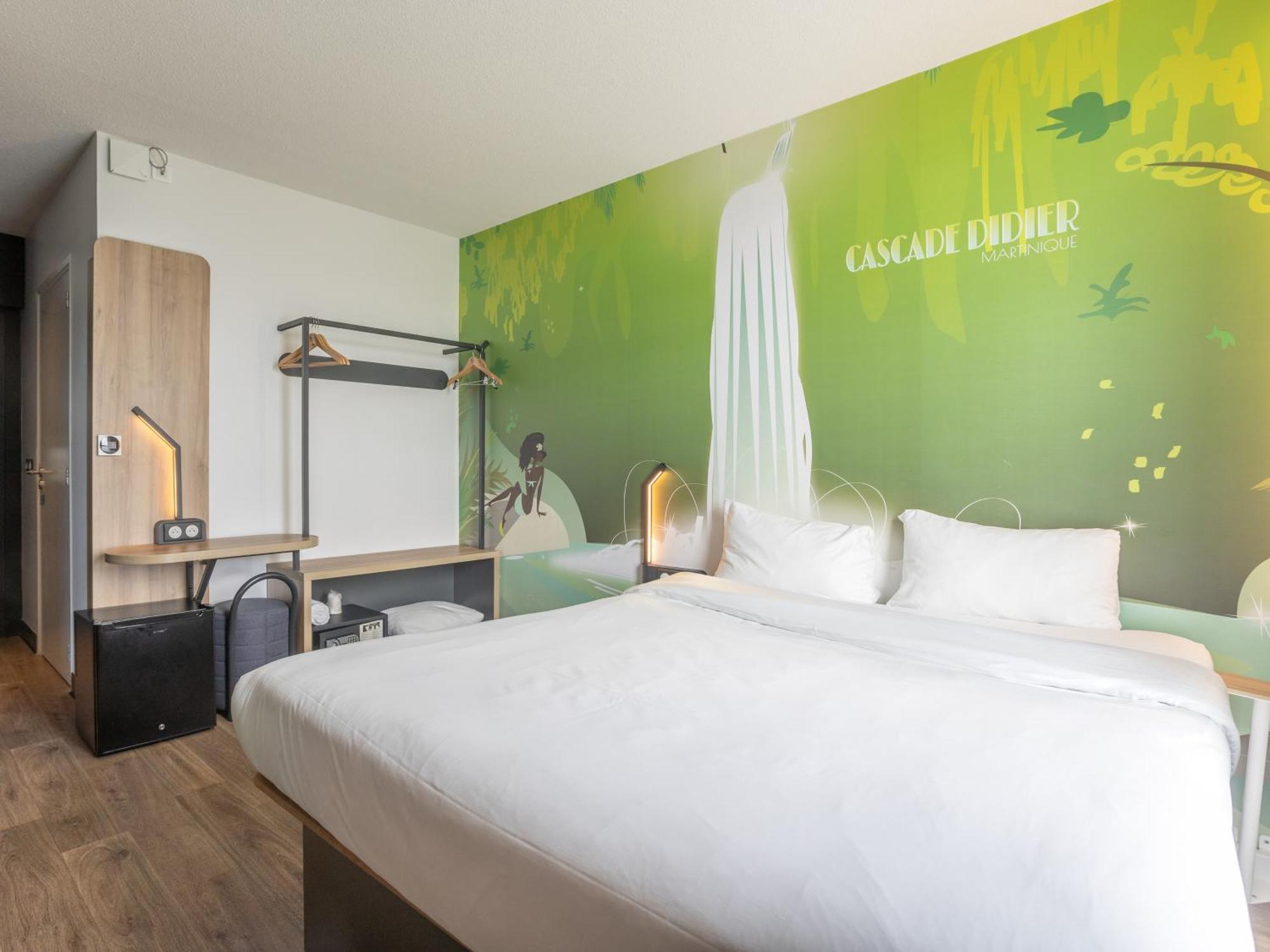 B&B Hotel Фор-де-Франс Экстерьер фото