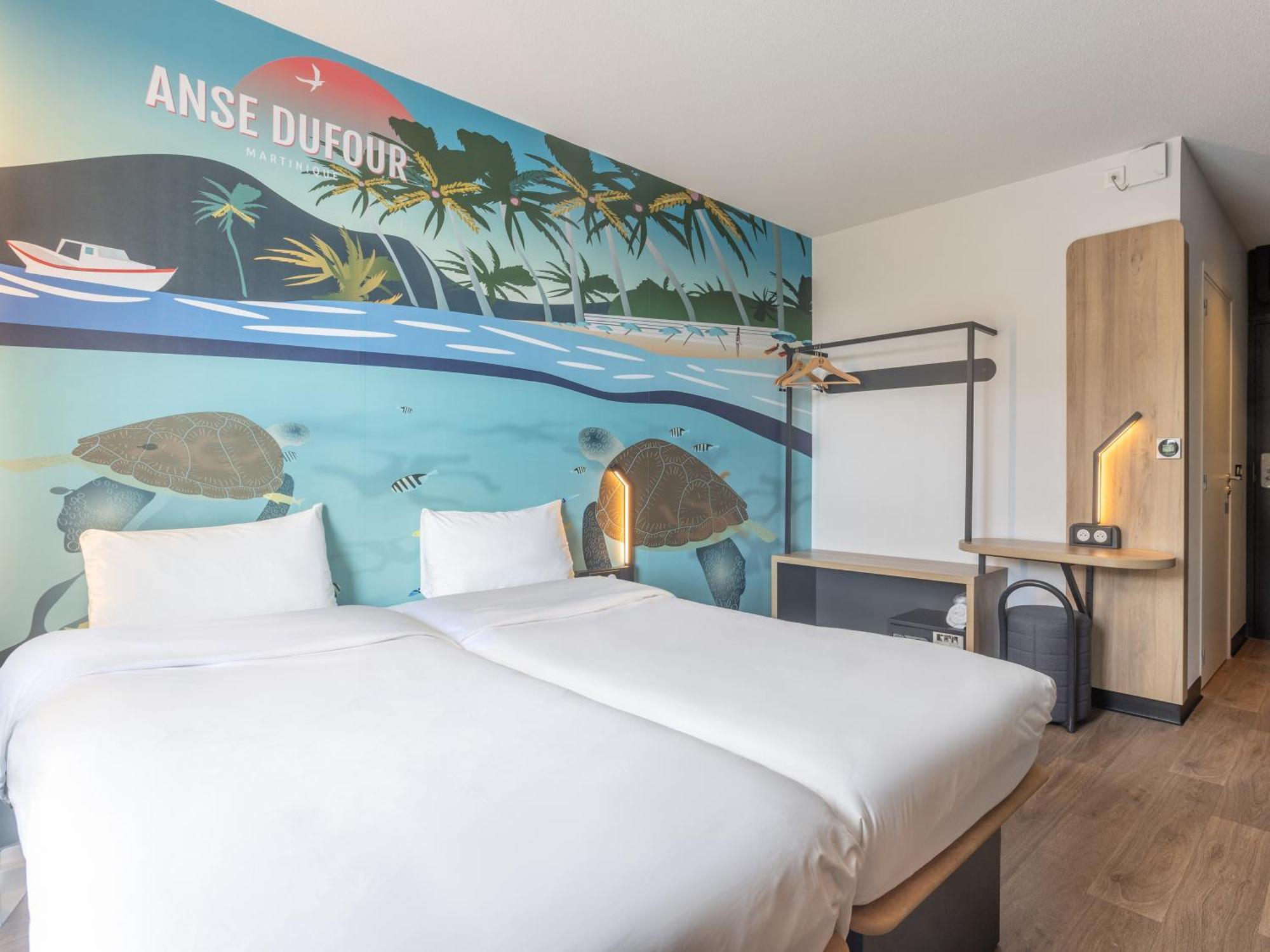 B&B Hotel Фор-де-Франс Экстерьер фото